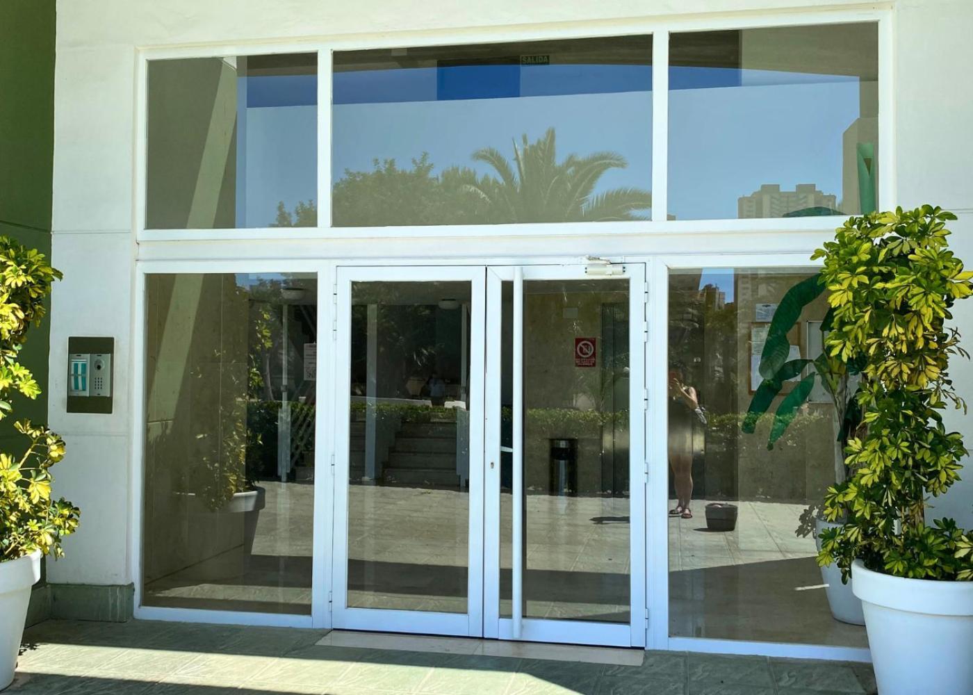 Cozy Apartment Benidorm Poniente 5 Min From The Beach Екстериор снимка
